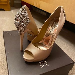 Badgley Mischka Kiara pump